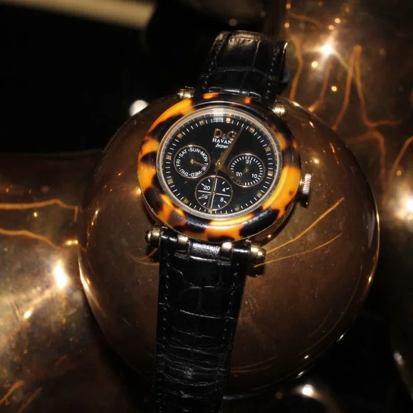 D&G Black and Gold Men's Watch - Picture 4 of 5